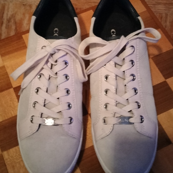 Coach (unisex,size 8) white,blue inside - Picture 2 of 2